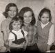 Børn af Inger Hansen. Set fra venstre:  Inga, Elsebeth, Birgit  og Anette